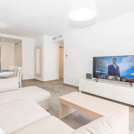 Miramar Junto Al Recinto Ferial De Apartment