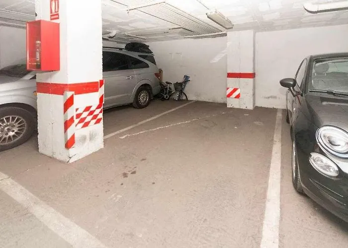 Miramar Junto Al Recinto Ferial De