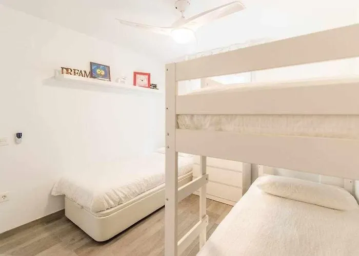 Miramar Junto Al Recinto Ferial De Apartment