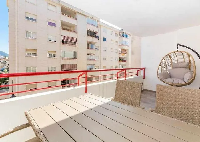 Miramar Junto Al Recinto Ferial De *